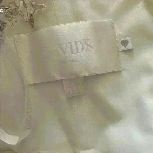 DAVID'S BRIDAL COLLECTION
Tank‎ Tulle A-line Wedding Dress w/ Lace - Picture 13 of 14